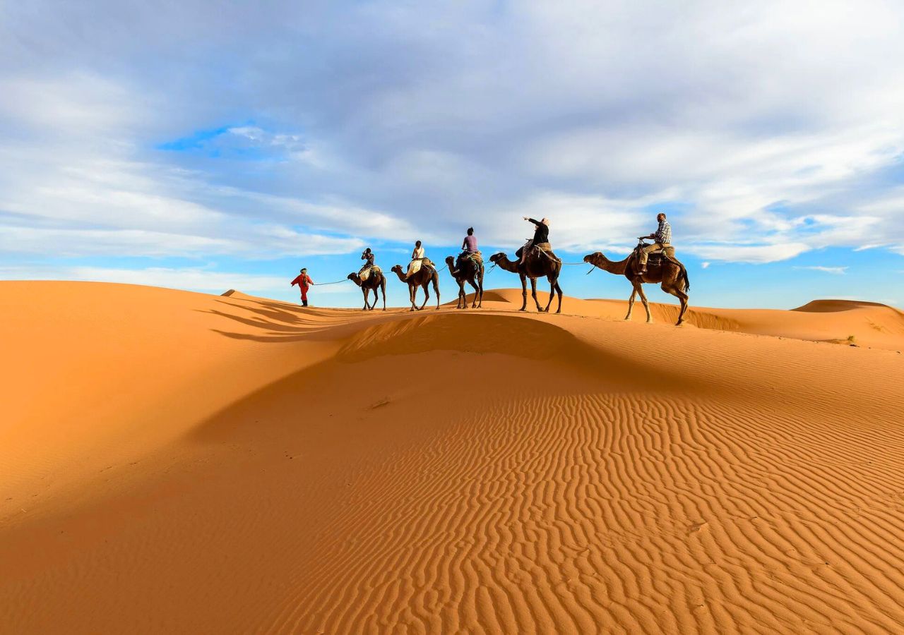 Marrakesch: 3-Tages-Wüstentour nach Merzouga mit Führung und Luxus-Camping