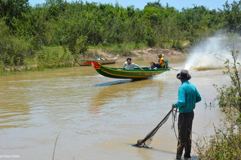 From Siem Reap: Floating Village Tour by Boat Small-Group Sunset Tour