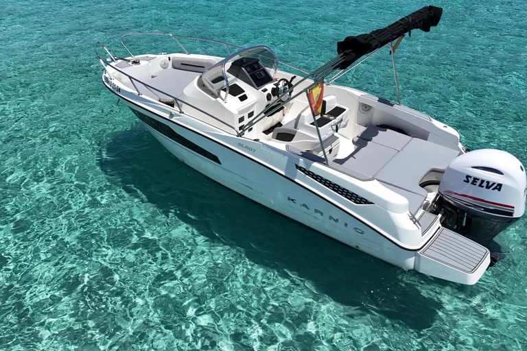 Ibiza: Private Boat Tour to the Untouched North Coast