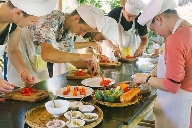 Agadir: Moroccan Cooking Class with Local Family