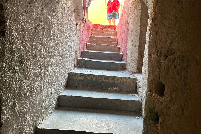 Santorin : visite des temps forts avec Oia et Pyrgos MegaloxoriSantorin : visite des temps forts avec Oia, Pyrgos et Megalochori