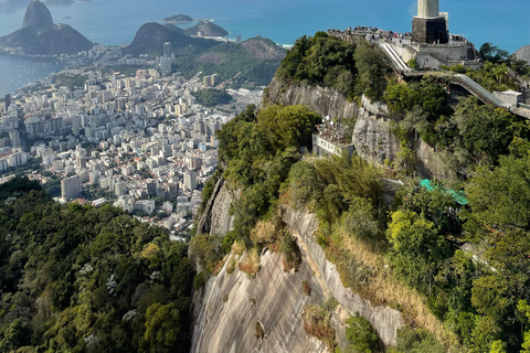 Rio de Janeiro: 25 Min Helicopter Christ the Redeemer