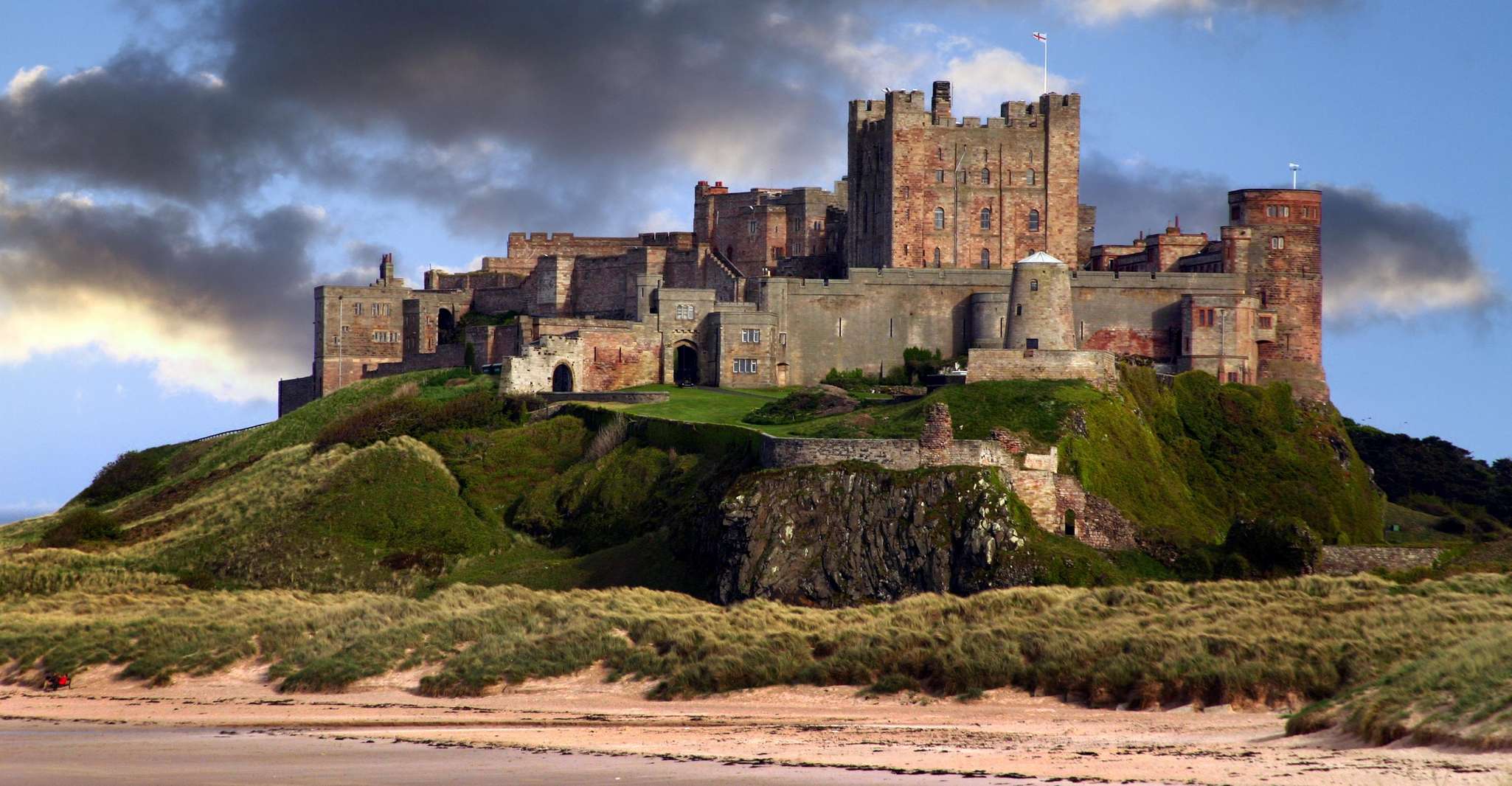 Edinburgh: Bamburgh Castle, Northumberland and Alnwick Trip photo 7