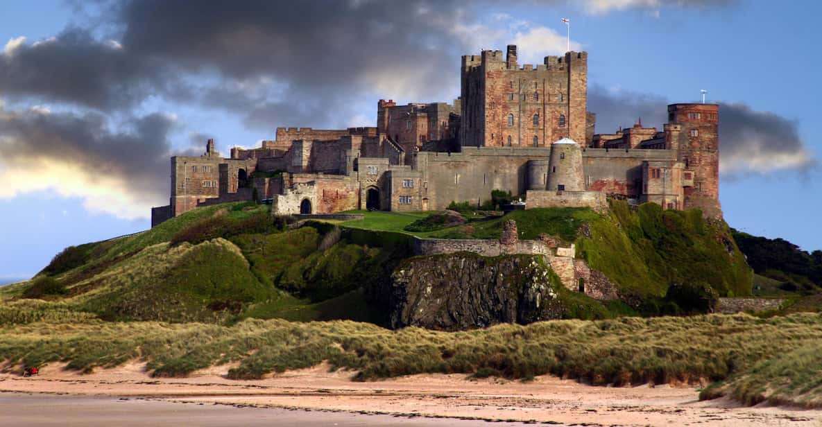 Afbeelding 6 van Edinburgh: Bamburgh Castle, Northumberland en Alnwick Trip