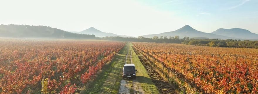 Depuis Veszprém : Tour du Balaton en demi-cercle avec traversée en ferry