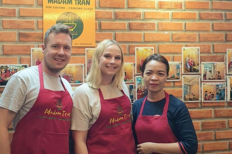 Hue : Vegan/Vegetarian Cooking Class with Local Family