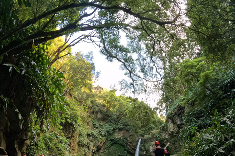 Azores Water Trekking – Moinhos do Félix l S. MiguelAzoren-Wassertrekking – Mühlen von Félix l S. Miguel