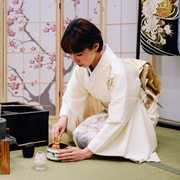 Kyoto: Tea Ceremony & Full-Day Kimono near Kiyomizu-dera