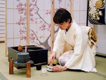 Tea Ceremony and Full-Day Kimono near Kiyomizu-dera