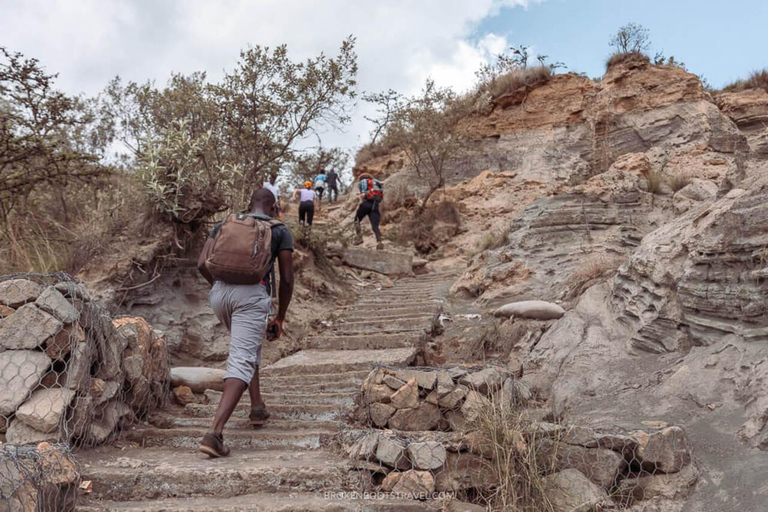 Nairobi: Mount Longonot Day Hike Tour