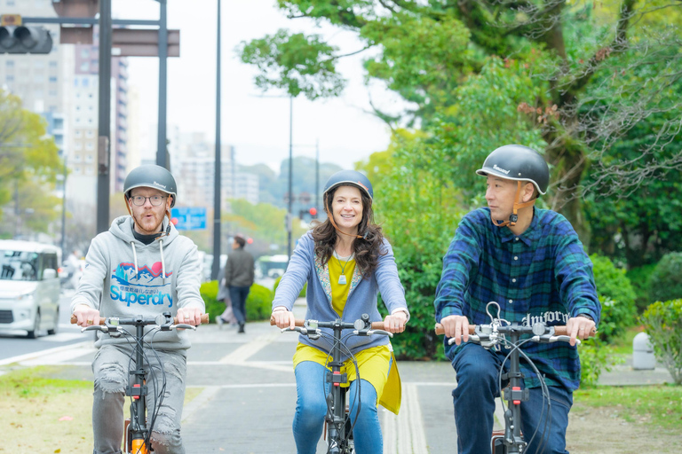 Hiroshima: Fredscykeltur med lokal guide