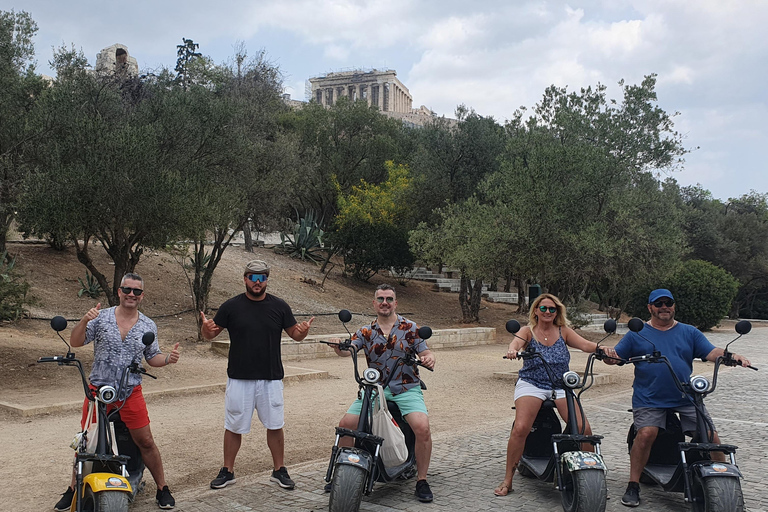 Athen: Geführte E-Scooter-Tour im Akropolis-Gebiet