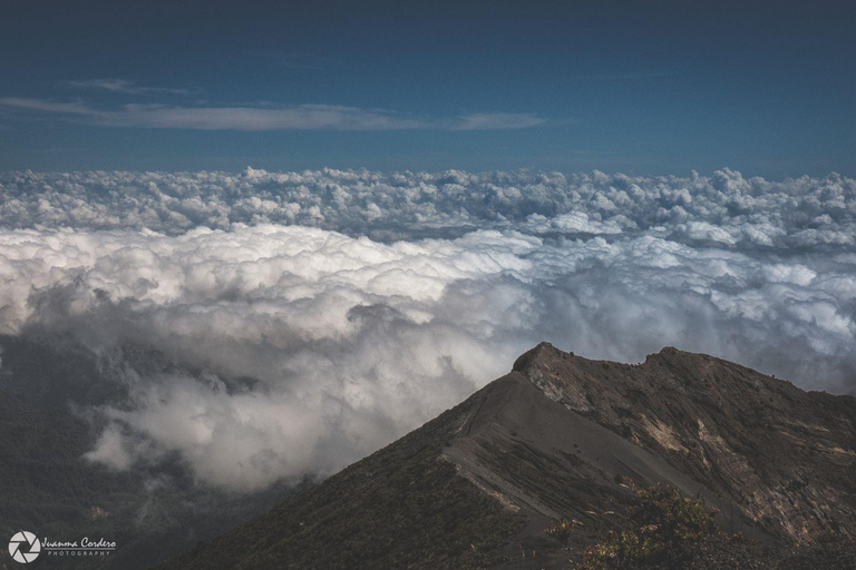 San José: Irazú Volcano and Quetzal Adventure