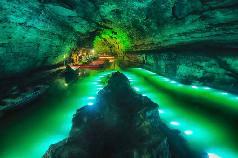 Zhangjiajie: Yellow Dragon Cave Entry Ticket with Boat Ride