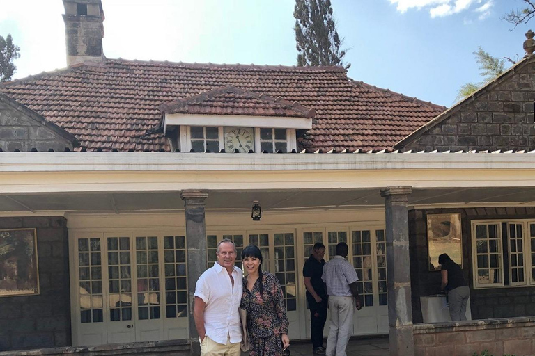 Nairobi :Karen Blixen Museum & Giraffe Centre Day Tour