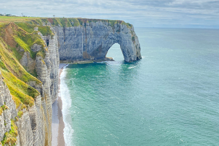 Paris: Normandy D-Day, Omaha Beach & American Cemetery Paris: Normandy D-Day Round-Trip Experience