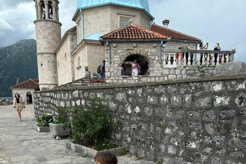 Kotor: Boka Bay Speedboat Tour with Breakfast & Lunch