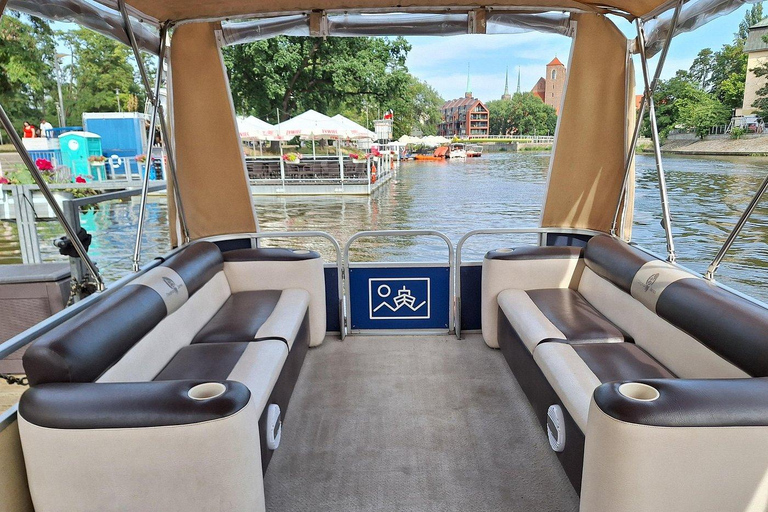Wroclaw: Sunset Catamaran Cruise with Drink and Music