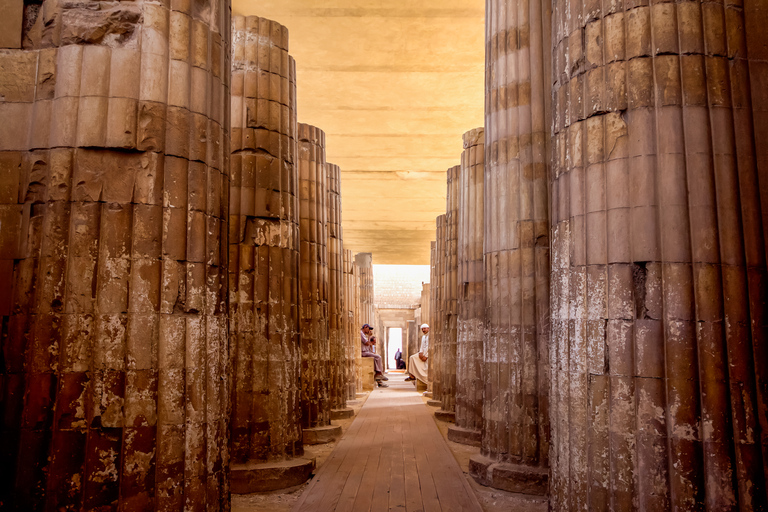 Pirámides de Guiza, Saqqara y Menfis: tour privado, almuerzo