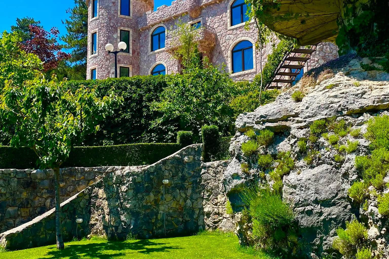 Bar: Montenegro Highlights Tour for Cruise Passengers