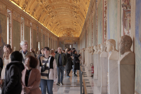 Rome: Vatican Private Tour with Direct Entry & Expert Guide Rome: Vatican Private Guided Tour with Direct Entry