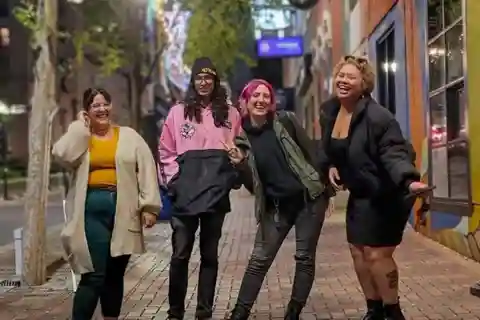 Houston: Main Street Walking Bar Tour