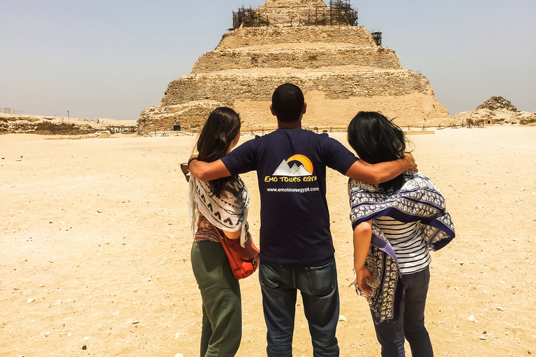 Cairo: Pyramids, Sakkara &amp; Memphis Private Tour with Lunch