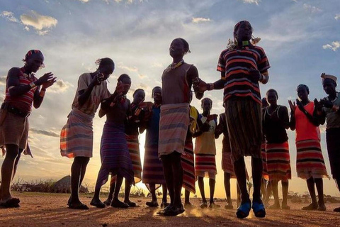 Awasa: 4-Day Omo Valley Tribal Immersion & Market Tour