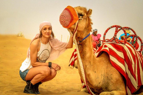 Doha: Übernachtung im Wüstencamping mit BBQ-Abendessen und FrühstückDoha: Private Übernachtung auf dem Wüstencampingplatz