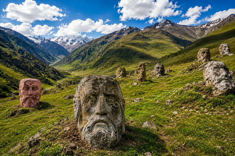 From Stepantsminda: Kazbegi Private 4x4 Trip with Driver