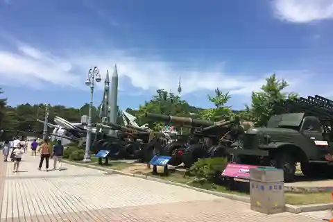 Seúl: tour por el Memorial de la Guerra, el templo Jogyesa y el parque Tapgol