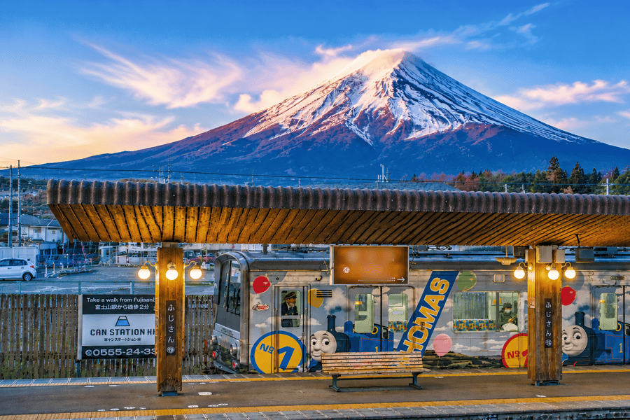 Tokio: Fuji, Kawaguchi-See, Panoramafahrt & Fujikyu-Zug. Foto: GetYourGuide