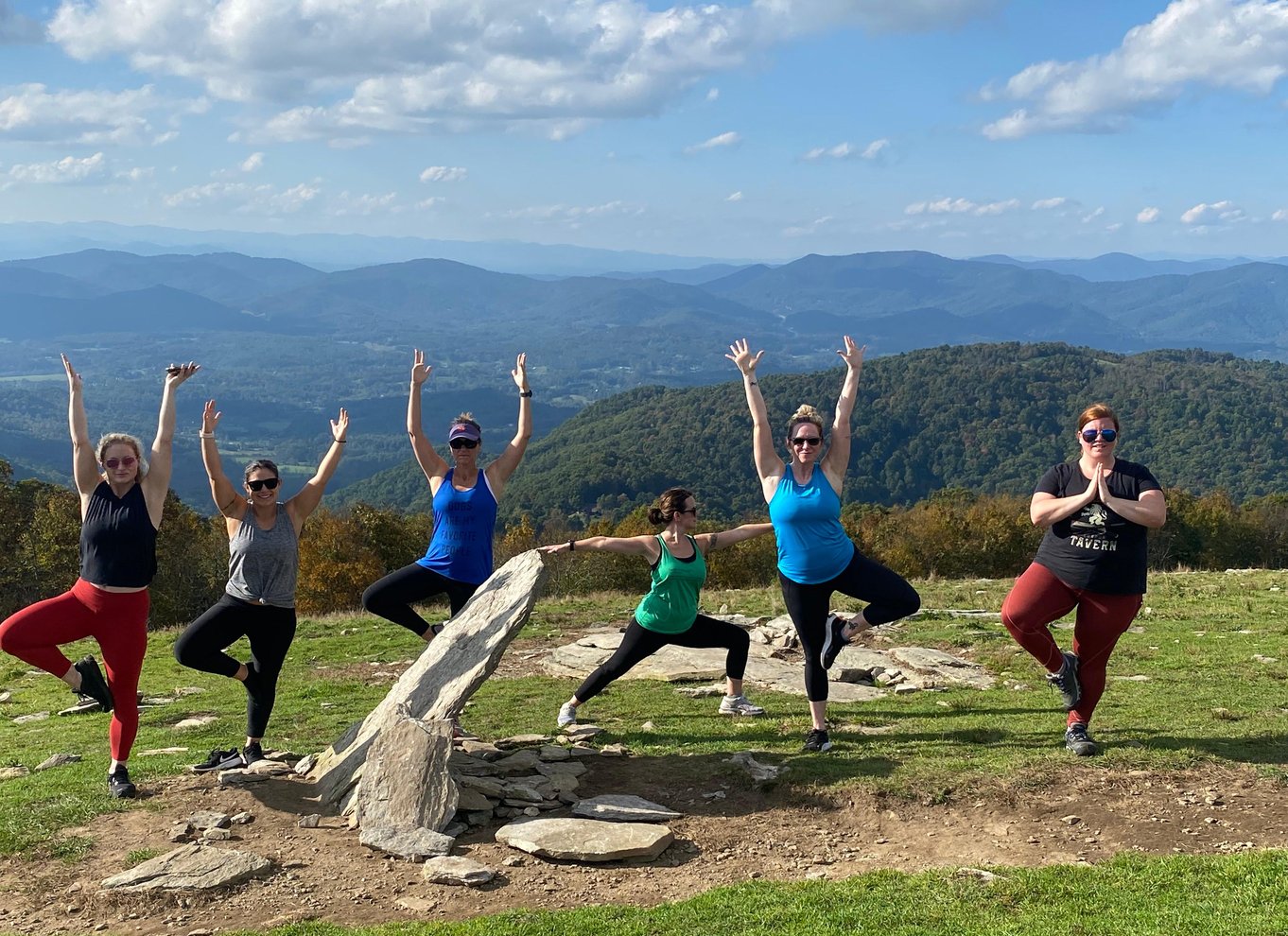 Asheville: Yoga på en vandretur i bjergene