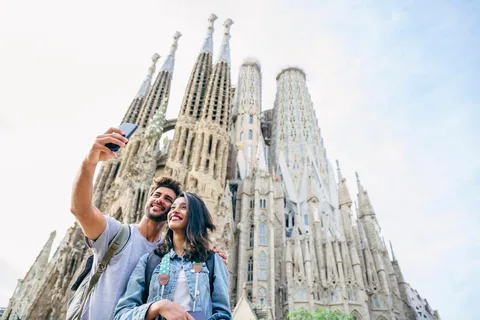Gaudi Private City Tour with Sagrada Familia