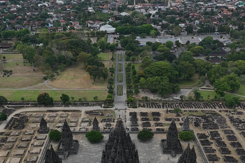 "Java Highlights: Yogyakarta to Bromo & Ijen Volcanoes"