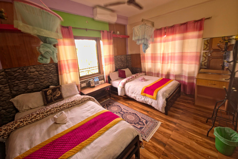Chitwan: 2 Nights 3 Days Hotel and Ethical Jungle Safari