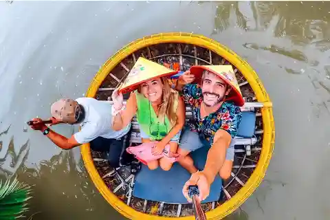 Da Nang/Hoi An: Coconut Village Boat and Hoi An City Tour