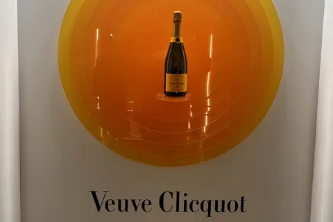 Private Champagne Grand Vintage Taittinger, Veuve Clicquot