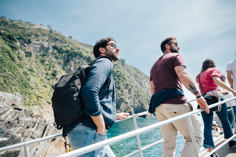 De Florença: Viagem de 1 dia a Cinque Terre de ônibusApenas transferência - italiano