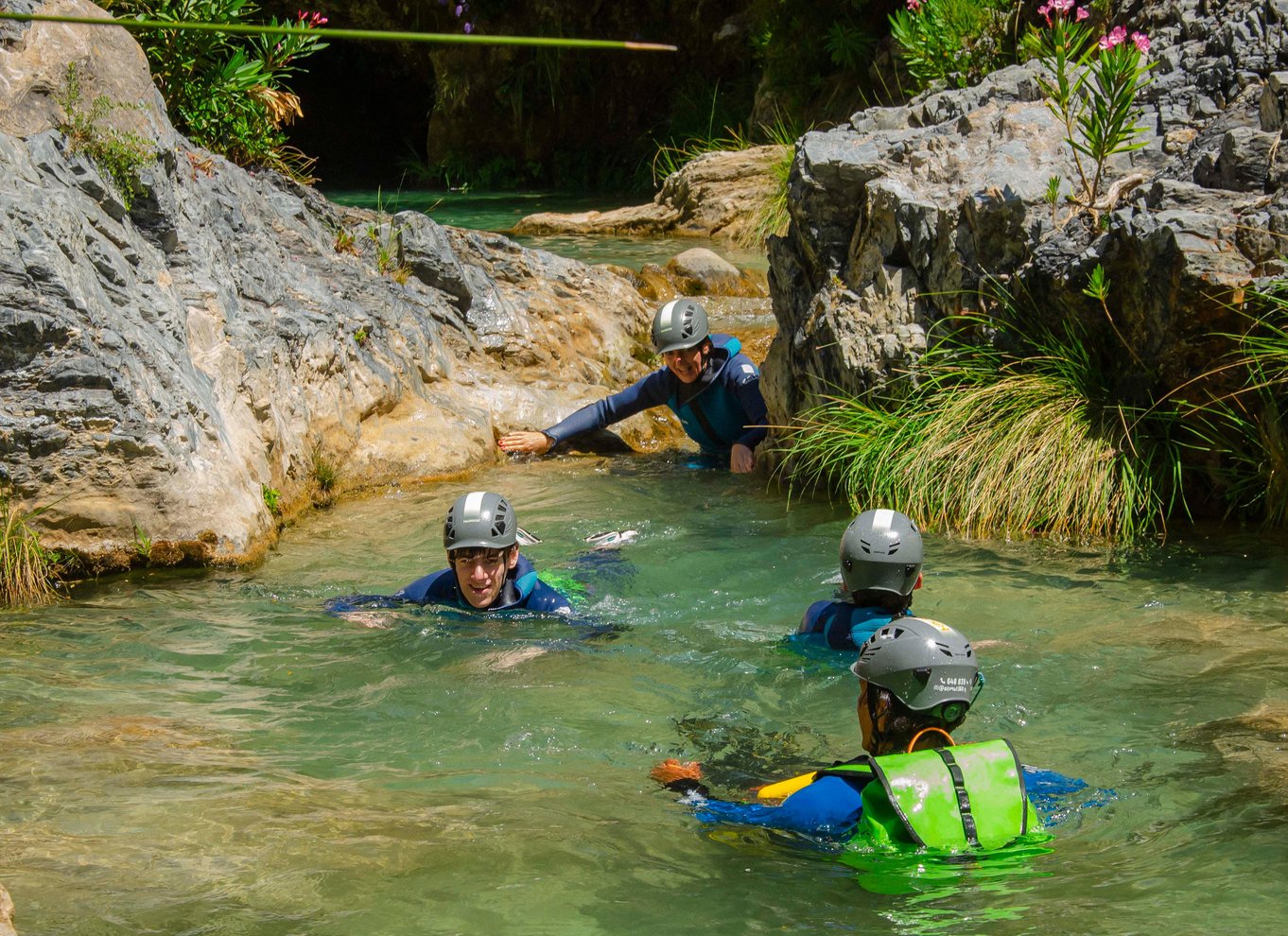 Fra Granada: Rio Verde Canyoning Tour med frokost