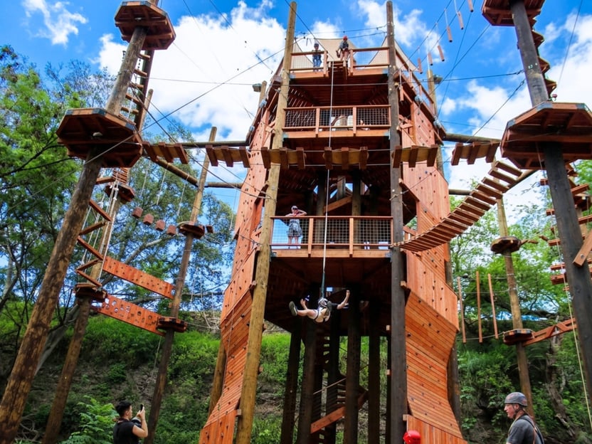Oahu: Aventură în parcuri de aventură cu frânghii, cu escaladă, rapel și cădere liberă