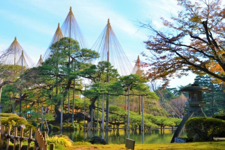 Nagoya: 2-Day Shirakawa-go, Kanazawa & Takayama Tour