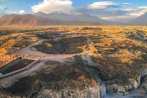 Da Arequipa: Escursione sulla rotta del Sillar || Mezza giornata ||