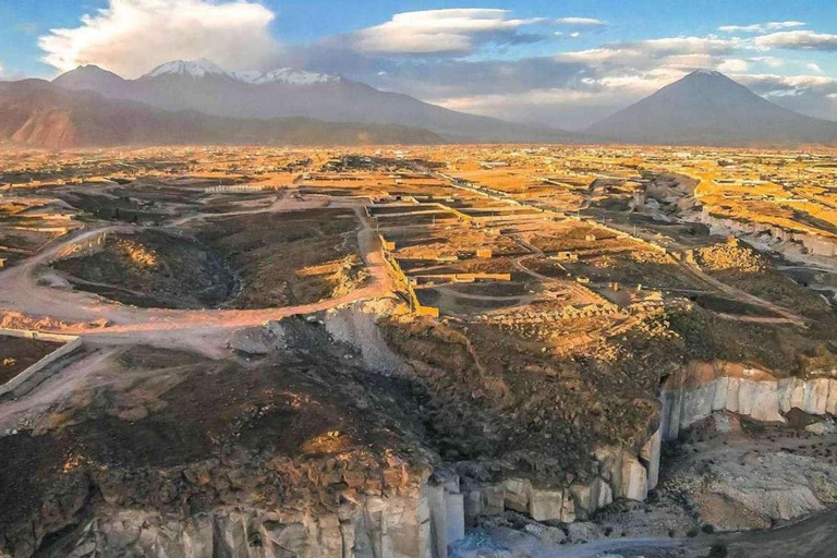 Da Arequipa: Escursione sulla rotta del Sillar || Mezza giornata ||