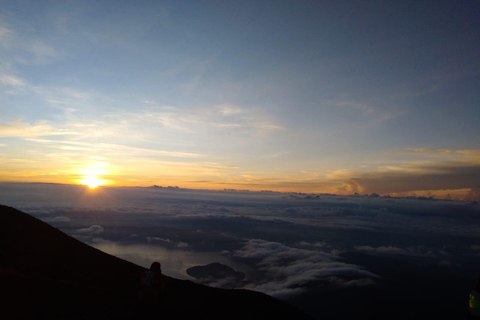 Santa Ana Volcano Sunrise Hike & Coatepeque Lake Tour