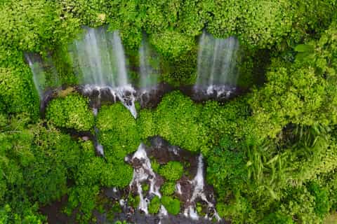Benang Stokel & Kelambu Waterfalls: Culture, Beach & Sunset - Image 3