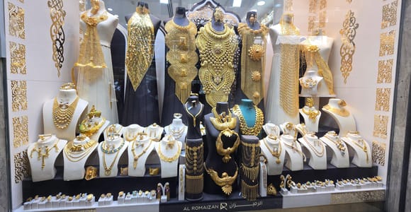 Dubai: Old Town, Gold & Spice Souks, Abra Ride & Transfers