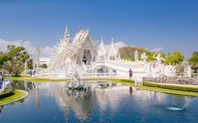 Chiang Mai: White, Red/Black & Blue Temples Tour with Lunch