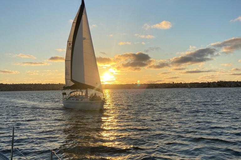 San Diego: Geführte Segeltour bei Sonnenuntergang und tagsüberSegeln bei Sonnenuntergang