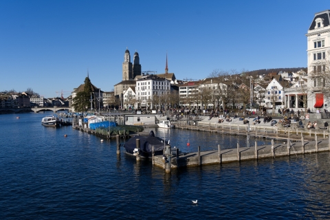 Zurych: wycieczka 2-godzinna piesza po Starym MieścieWycieczka po angielsku i niemiecku dla posiadaczy karty Zürich